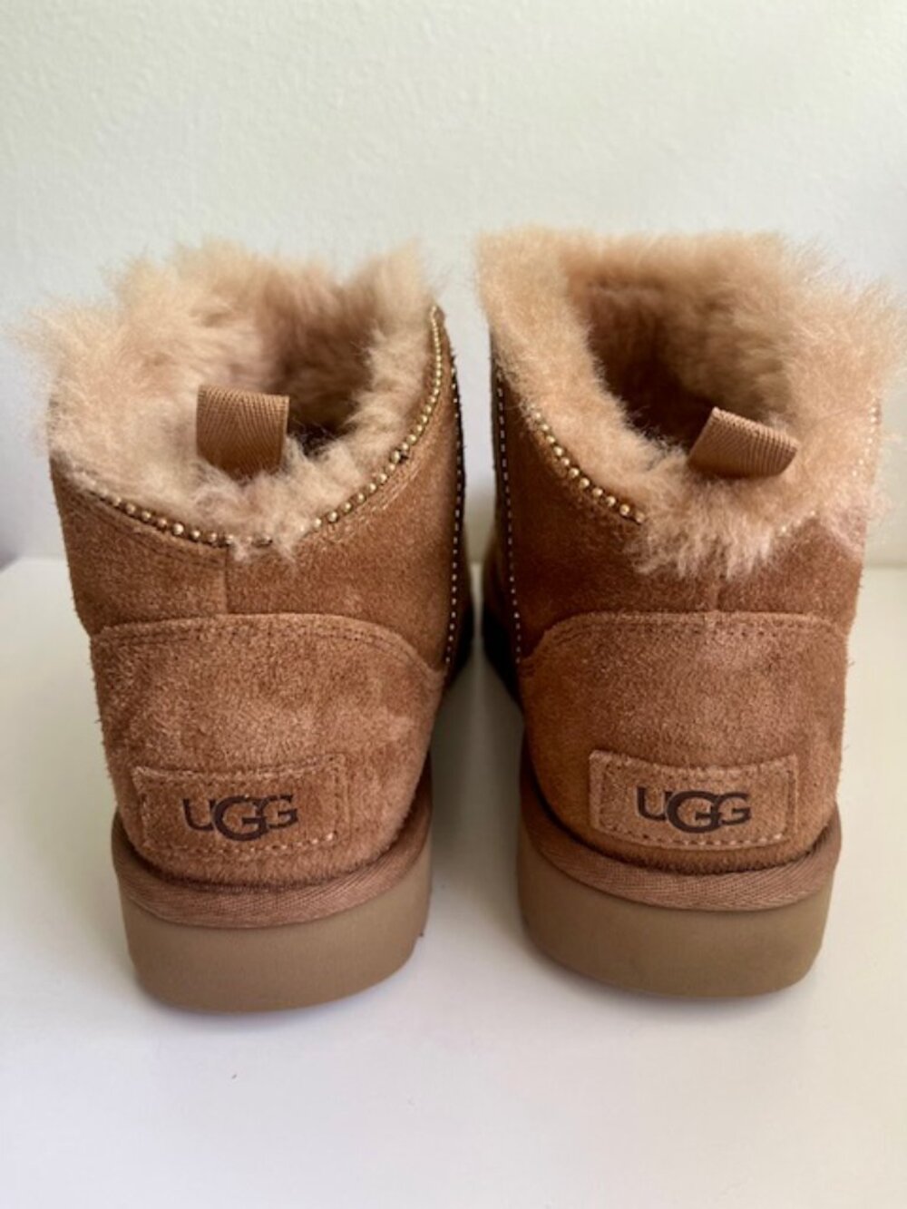 Rare! Ugg Classic Ultra Mini Chestnut Boots with Gold Stud Detail | Size 7 - Picture 7 of 9